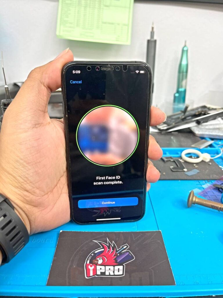 Selesai repair Face ID rosak